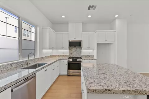 27068 Deer Way, Valencia, CA 91381 photo 4