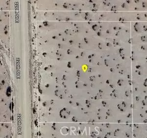 220 Cor St E, Palmdale, CA 93591 photo 2