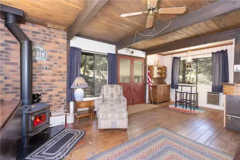 1704 Freeman Dr, Pine Mountain Club, CA 93222