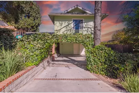 8917 Holly Pl, Los Angeles, CA 90046