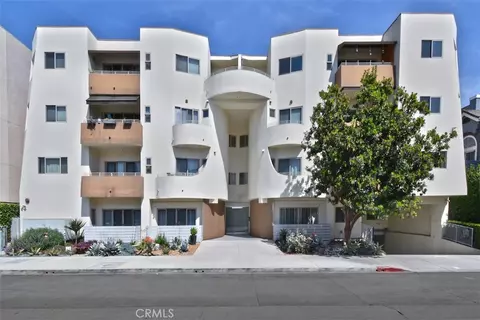 5016 Bakman Ave #306, North Hollywood, CA 91601