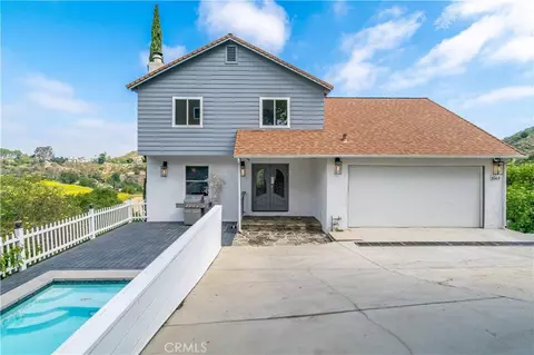 3564 Poppy Dr, Calabasas, CA 91302