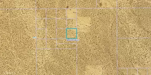 0 E Vic Ave S10, Llano, CA 93591 photo 3