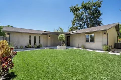 23809 Friar St, Woodland Hills, CA 91367