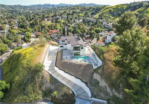 5099 Llano Dr, Woodland Hills, CA 91364
