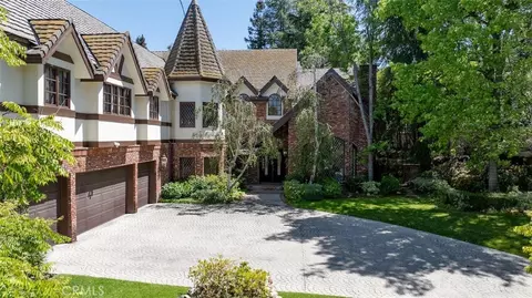 20536 Chatsboro Dr, Woodland Hills, CA 91364