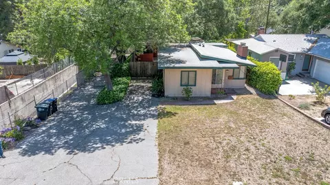3226 Mills Ave, La Crescenta, CA 91214