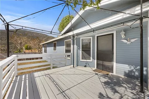929 Woodrow Way, Frazier Park, CA 93225