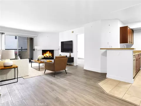 5545 Canoga Ave #121, Woodland Hills, CA 91367
