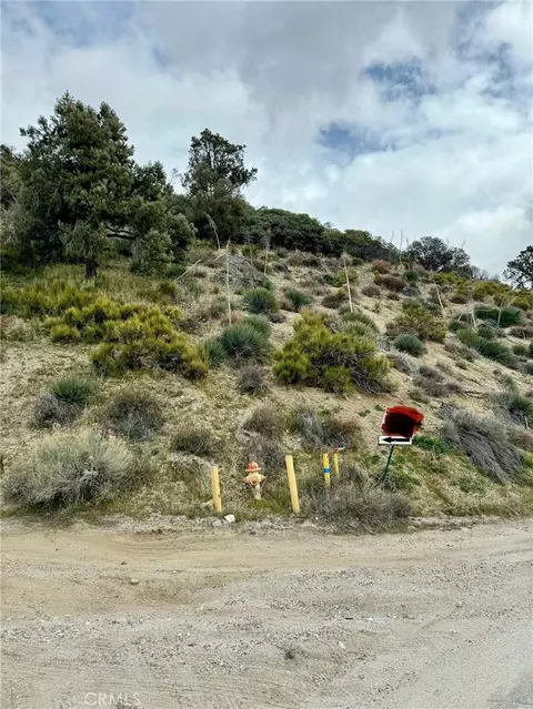 3705 Los Padres Dr, Frazier Park, CA 93225