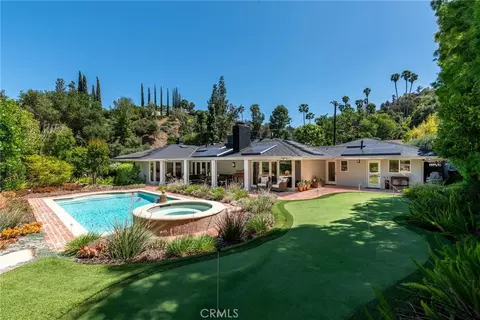 16945 Cotter Pl, Encino, CA 91436