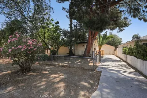 5940 Cedros Ave, Van Nuys, CA 91411