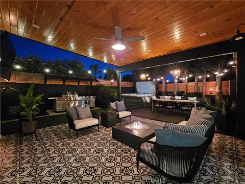 5808 Ostrom Ave, Encino, CA 91316