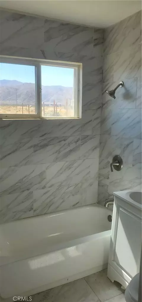 7634 E Cinnabar Rd, Cantil, CA 93519 photo 8