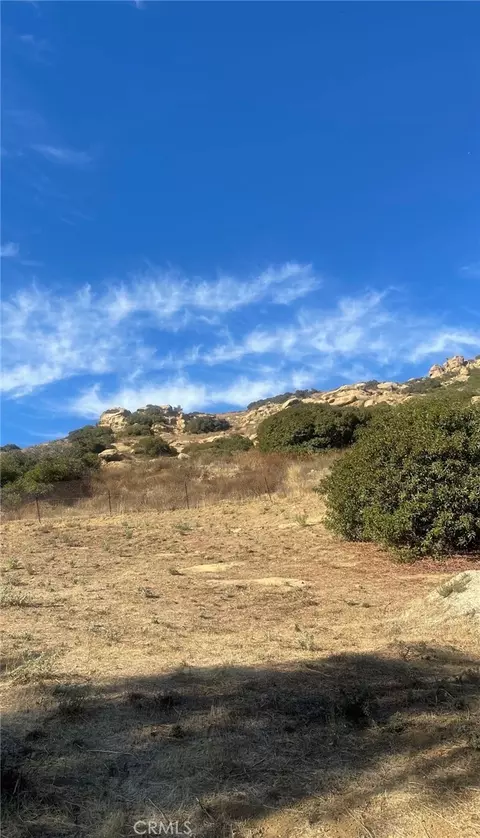 0 Notredame, Chatsworth, CA 91311