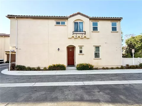 9758 N Abrego Ct, Panorama City, CA 91402