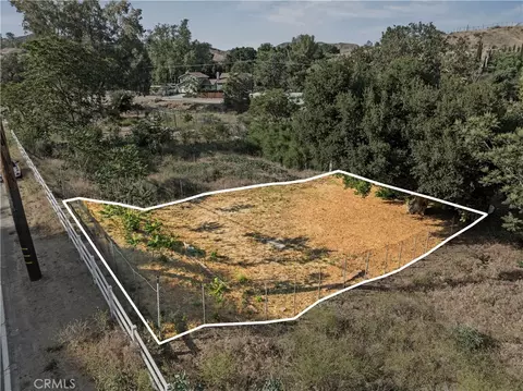 1 Taylor St, Val Verde, CA 91384