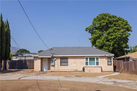 1815 8th St, San Fernando, CA 91340