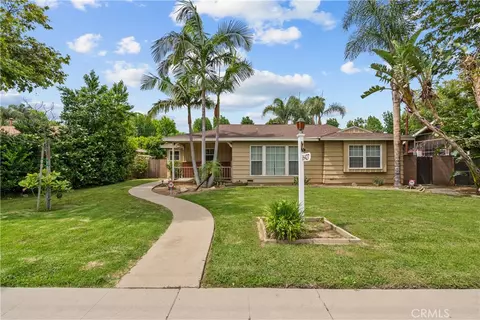 16427 Nordhoff St, North Hills, CA 91343