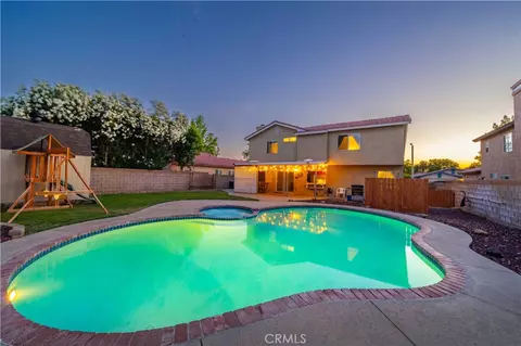 43816 Fallon Dr, Lancaster, CA 93535