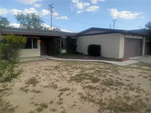38994 Foxholm Dr, Palmdale, CA 93551