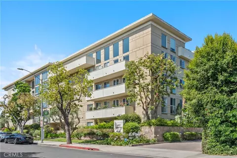 4949 Genesta Ave #102, Encino, CA 91316