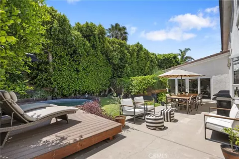 13646 Dronfield Ave, Sylmar, CA 91342