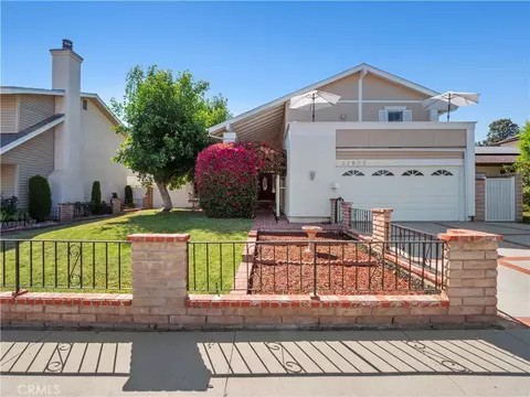 22905 Las Mananitas Dr, Valencia, CA 91354