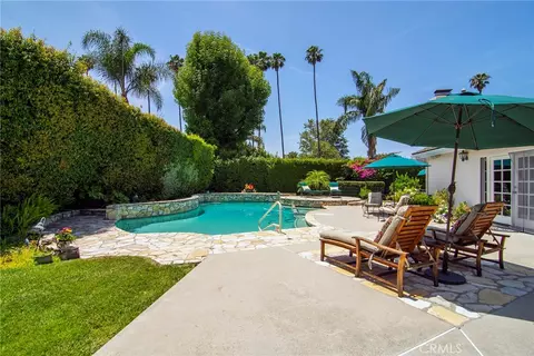 19842 Santa Rita St, Woodland Hills, CA 91364