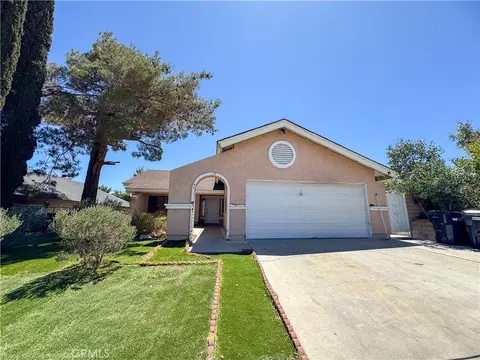36648 Spanish Broom Dr, Palmdale, CA 93550