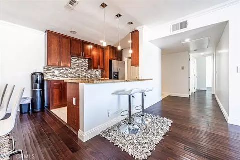 5454 Zelzah Ave #314, Encino, CA 91316