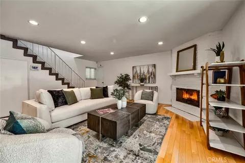 11100 Acama St #16, Studio City, CA 91602