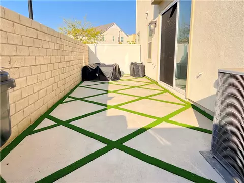 Exterior - 27620 Symphony Pl, Valencia, CA 91381 photo 2 of 7