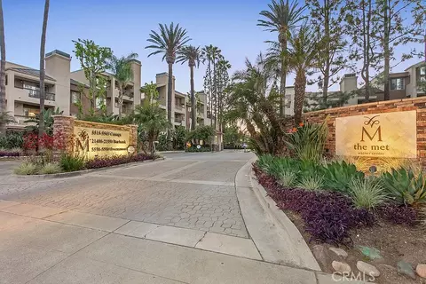 5530 Owensmoutth Ave #306, Woodland Hills, CA 91367