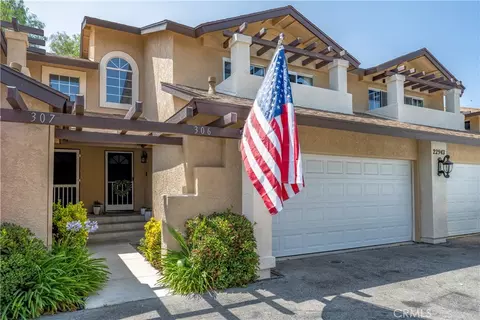22943 Banyan Pl #306, Santa Clarita, CA 91390