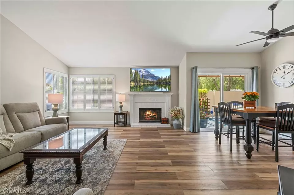  26315 Rainbow Glen Dr #238, Newhall, CA 91321 photo 5