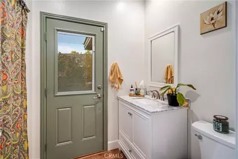 Bath - 2575 Palomino Dr, Acton, CA 93510 photo 1 of 6