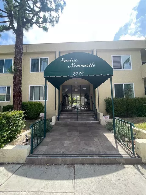 5328 Newcastle Ave #26, Encino, CA 91316