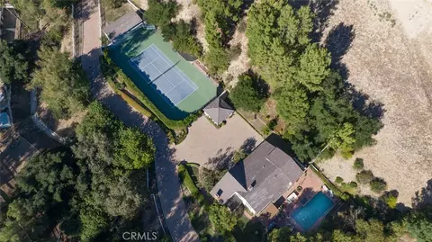 5250 Scott Robertson Rd, Hidden Hills, CA 91302
