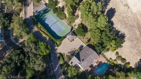 5250 Scott Robertson Rd, Hidden Hills, CA 91302