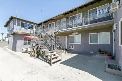 6923 Ben Ave, North Hollywood, CA 91605