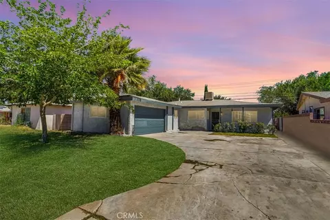 1109 W Avenue J8, Lancaster, CA 93534