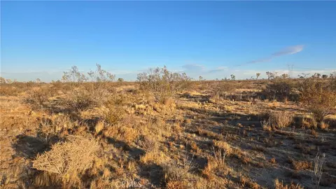 0 Avenue U4 257th St E, Llano, CA 93544 photo 4