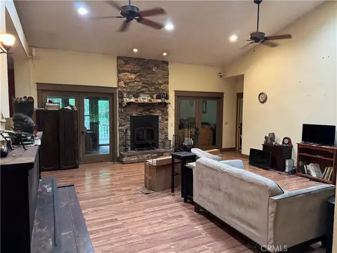 5595 Cummings Rd, Eureka, CA 95503 photo 10