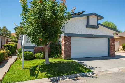 32031 Emerald Ln, Castaic, CA 91384