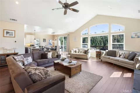 26845 Modoc Ln, Lake Arrowhead, CA 92352