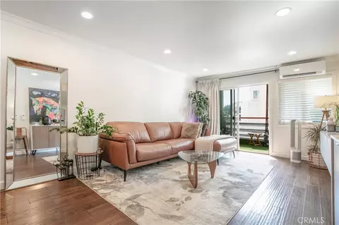1119 Albany St #225, Los Angeles, CA 90015