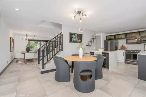 1209 Las Arenas Way #5, Costa Mesa, CA 92627