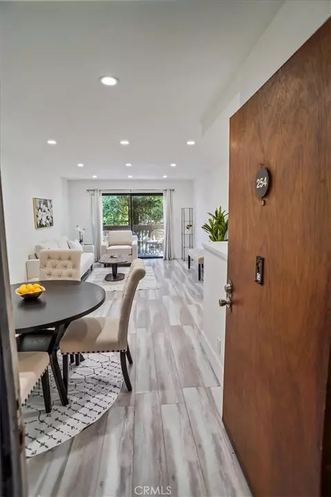 22100 Burbank Blvd #254F, Woodland Hills, CA 91367