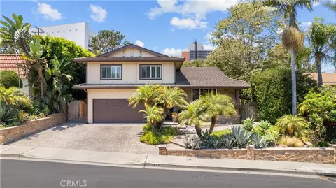 921 N Hillside Dr, Long Beach, CA 90815